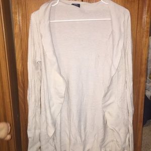 Cardigan tan color good condition